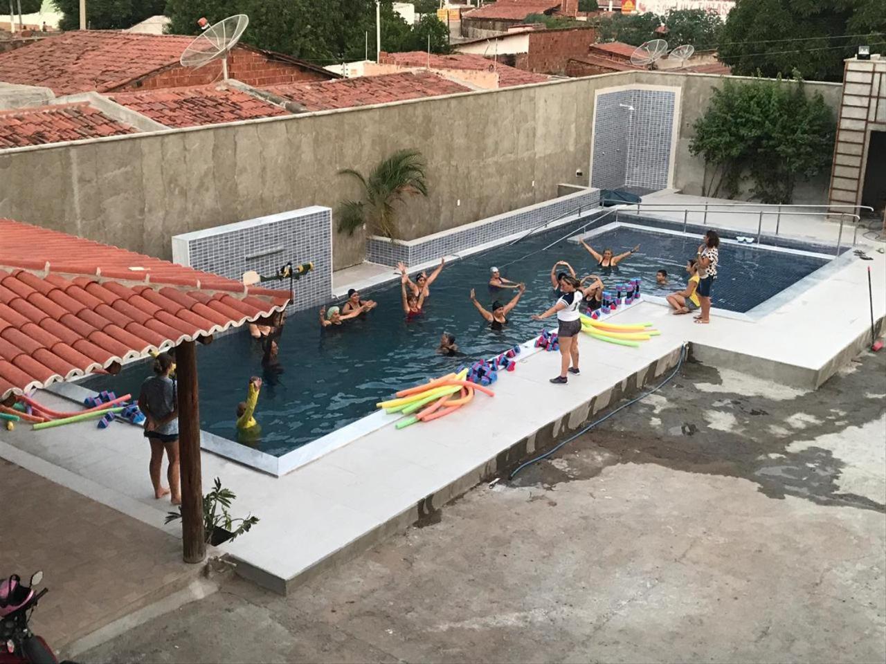 Hotel Uniao Açu Exteriör bild